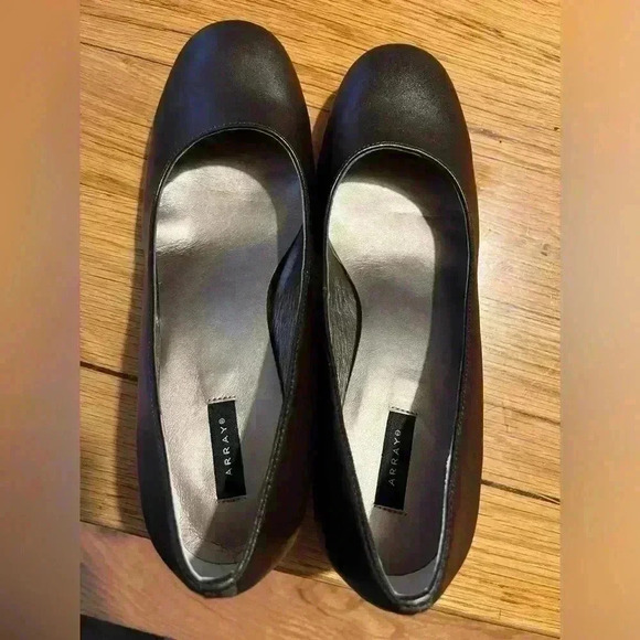 Array Flatter Kitten Heel pumps w/round toe Brown Size 8.5M - Picture 6 of 7